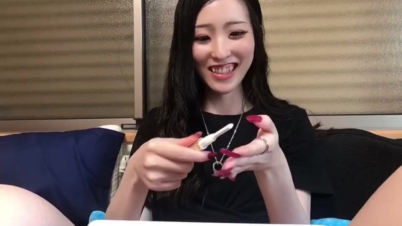 Japanese cute girl removes hair♥ It's alomost masturbation lol - RedTube