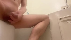 お風呂で大量射精しちゃいました