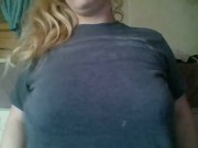 big boobs drop to the beat lol