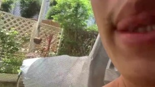 A crazy Korean idol who shows masturbation to people walking outdoors from inside the house!【Big ass