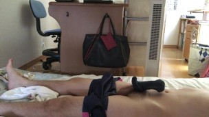【Voyeur】【Big dick】A Japanese college student who masturbates until techno break!