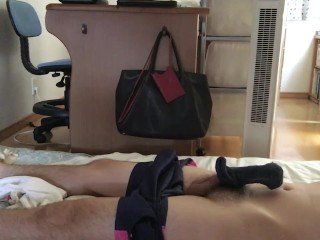 【Voyeur】【Big dick】A Japanese college student who masturbates until techno break!