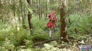 Rotkäppchen im schlamm