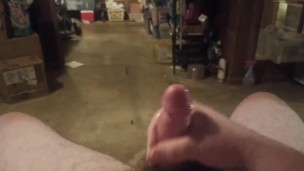 Quickie-Big dick fat guy jacks off loudly