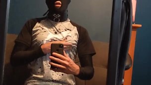 Crossdresser Teases Herself in Tights