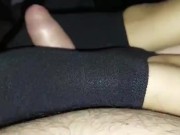 Padrona sega il suo schiavo con un calzino nero! (Onlyfans: Mistress Darkshine) 1/16