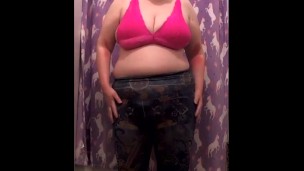 Can you tell I'm wearing a diaper? (diaper, masturbation, dancing, bbw, camgirl, nappy, emo)