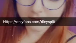 Cute black top for small titsand huge nipples