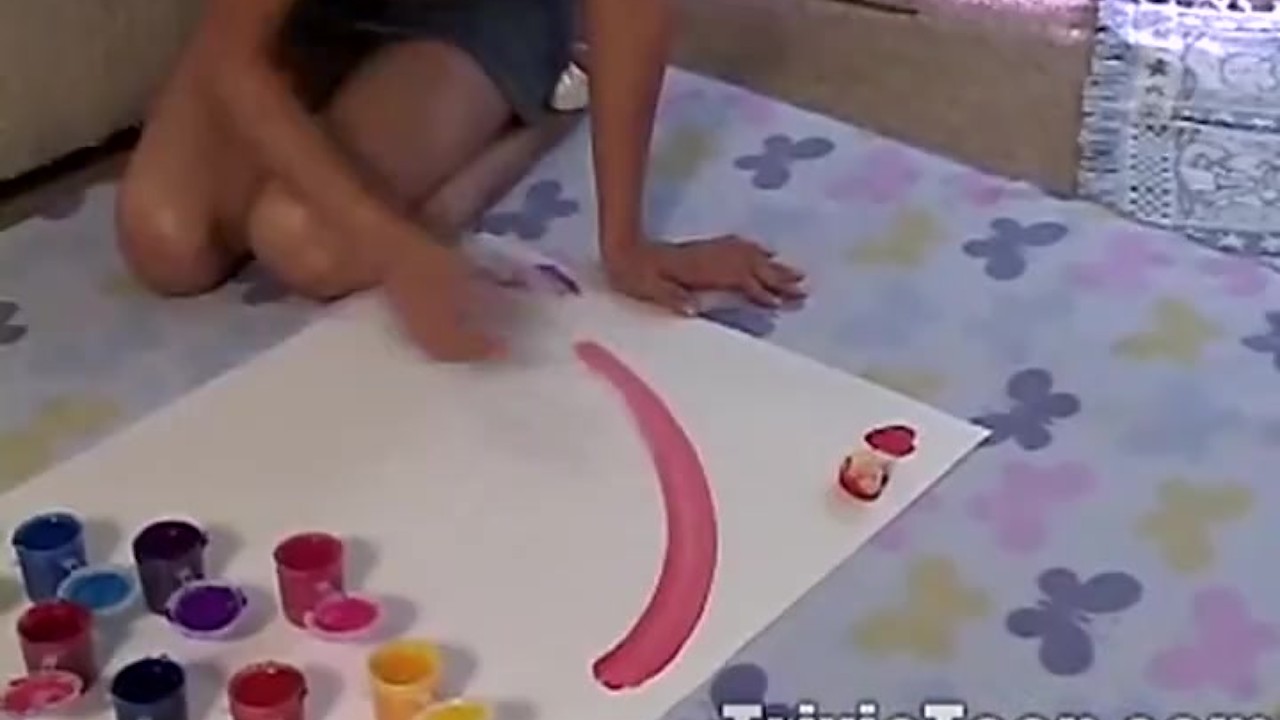 Trixie Teen in her underwear draws a picture just for you - RedTube