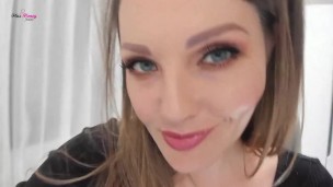 Quckie Tongue Vore Tease with Miss Honey Barefeet