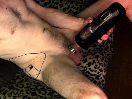 Bestvibe sent me an automatic masturbator to play with - Hot guy Fucks an Electric Fleshlight - Fun!