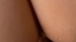 Du beau sexe avec cette jolie blonde
