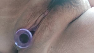 Plug play in pussy