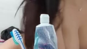 I love brushing my teeth nude