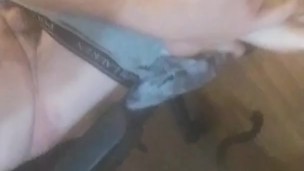 Just a little tease cum and play with me