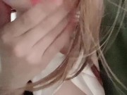 玄関でエッチしちゃう2人、声を出さないように手で口を塞がれながらエッチ - Screenshot 16 of 16 - HD