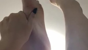 Sexy massage for lesbian feet 