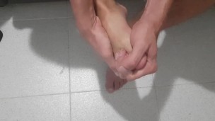 Feet massage with oil