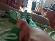 Удовлетворяю себя в чулках - Screenshot 9 of 16 - Boys