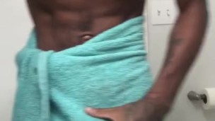Starting My Morning Routine & Woke Up With A Morning Wood! ONLYFANS: BIGPIMPINDON