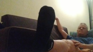 JERKING WITH MY SOCKS AFTER FEET WORSHIP (#Heavenhandjob)