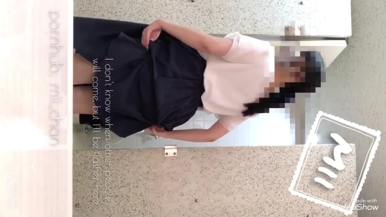 【オナニー公開】Full ver公衆トイレでの野外露出で興奮する変態OL Hentai japanese girl exposes masturbation in a public toilet - Video di sesso gratis - RedTube