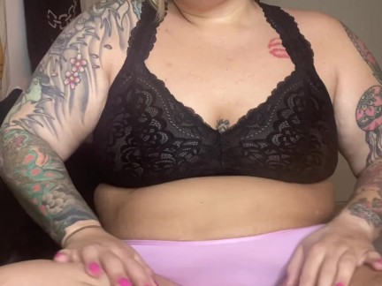 can i worship your cock while my tight fat pussy drips? please let me cum for you.