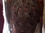 Ass shaking - Screenshot 2 of 16 - Amateur