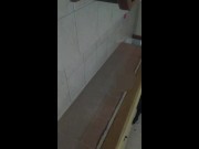 Corno filma enquanto esposa aguenta 23cm de amigo dotado 6/16