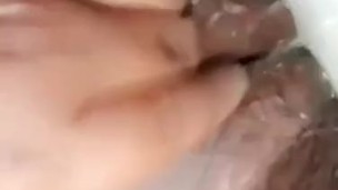Chut maman est à côté 