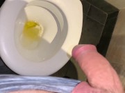 Desperate Pee 🇬🇧🇬🇧 Big Cock ! Public toilet
