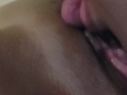 Mi me hace sexo oral y me hace venir a chorros 13/16