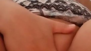 acariciando mi rica vagina dulce