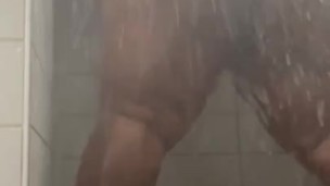 Fat Black Ass Twerking In Shower