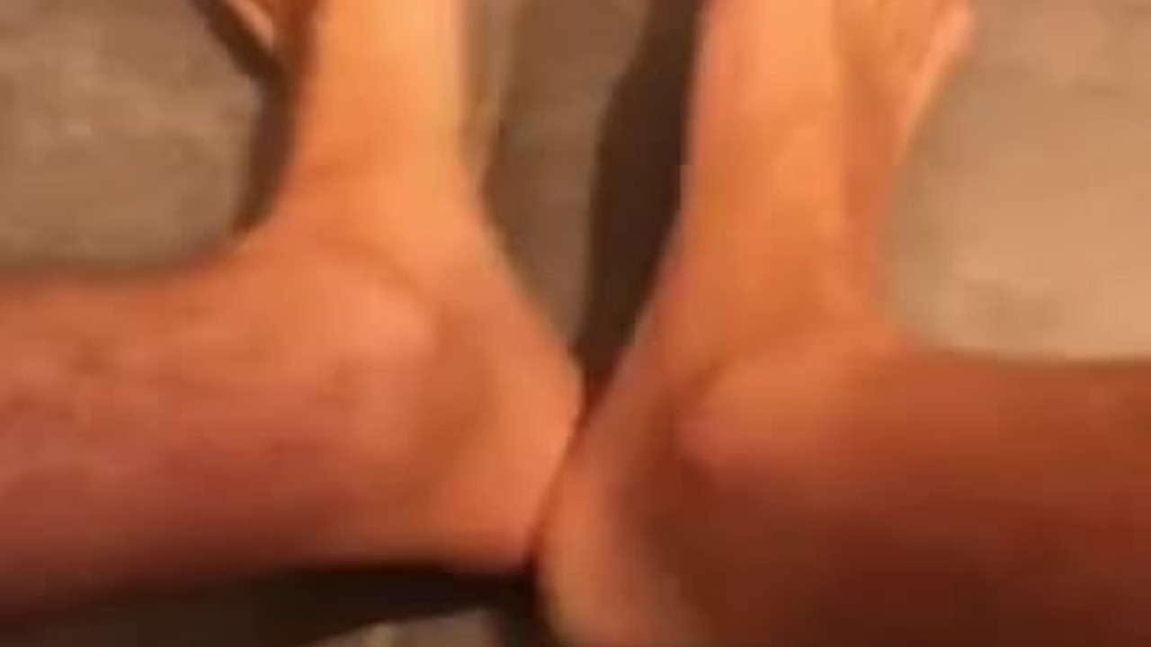 JERK OFF ON MY HUGE SMELL FEET! - Free Sex Video - RedTube