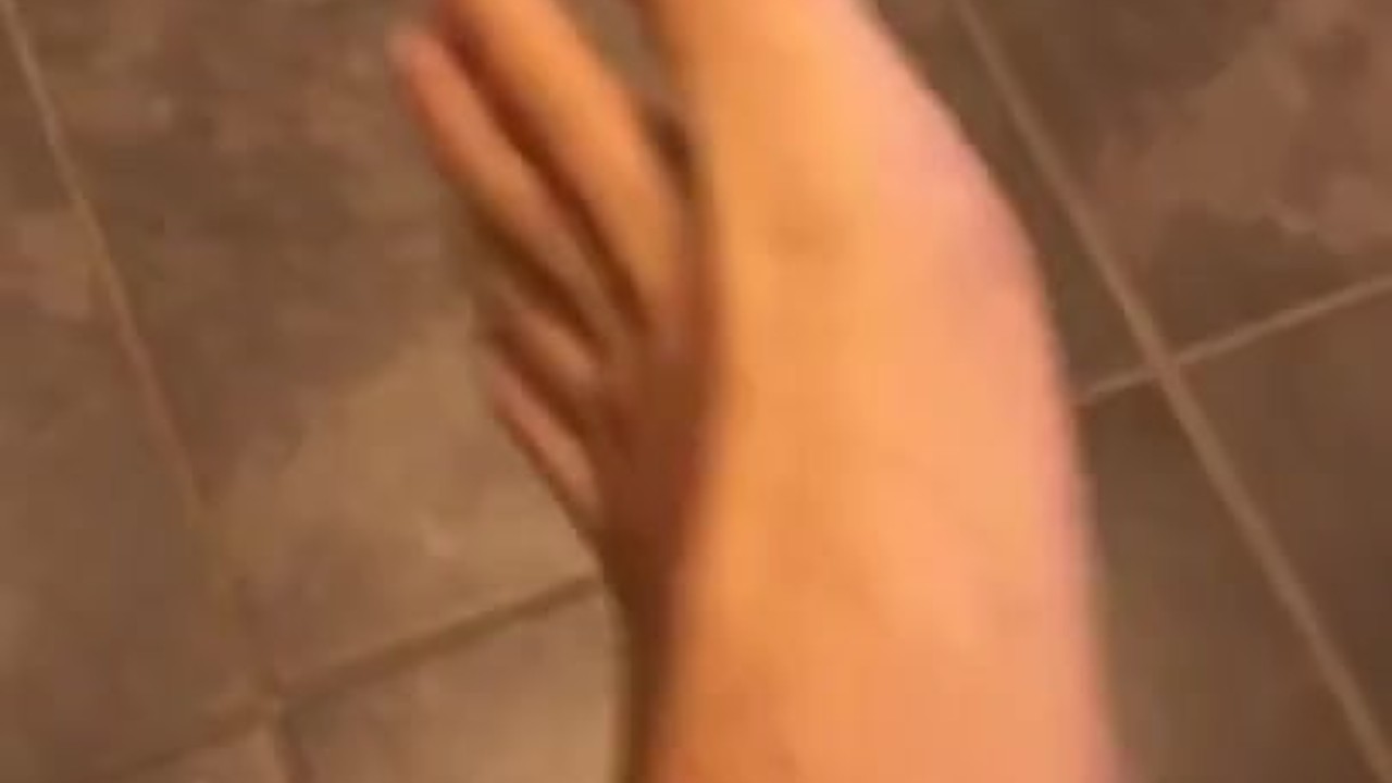 JERK OFF ON MY HUGE SMELL FEET! - Free Sex Video - RedTube