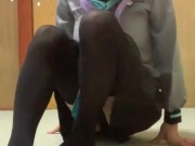 制服の柊シノアがうっかりパンチラしてしまう！！ - Screenshot 2 of 16 - Panties