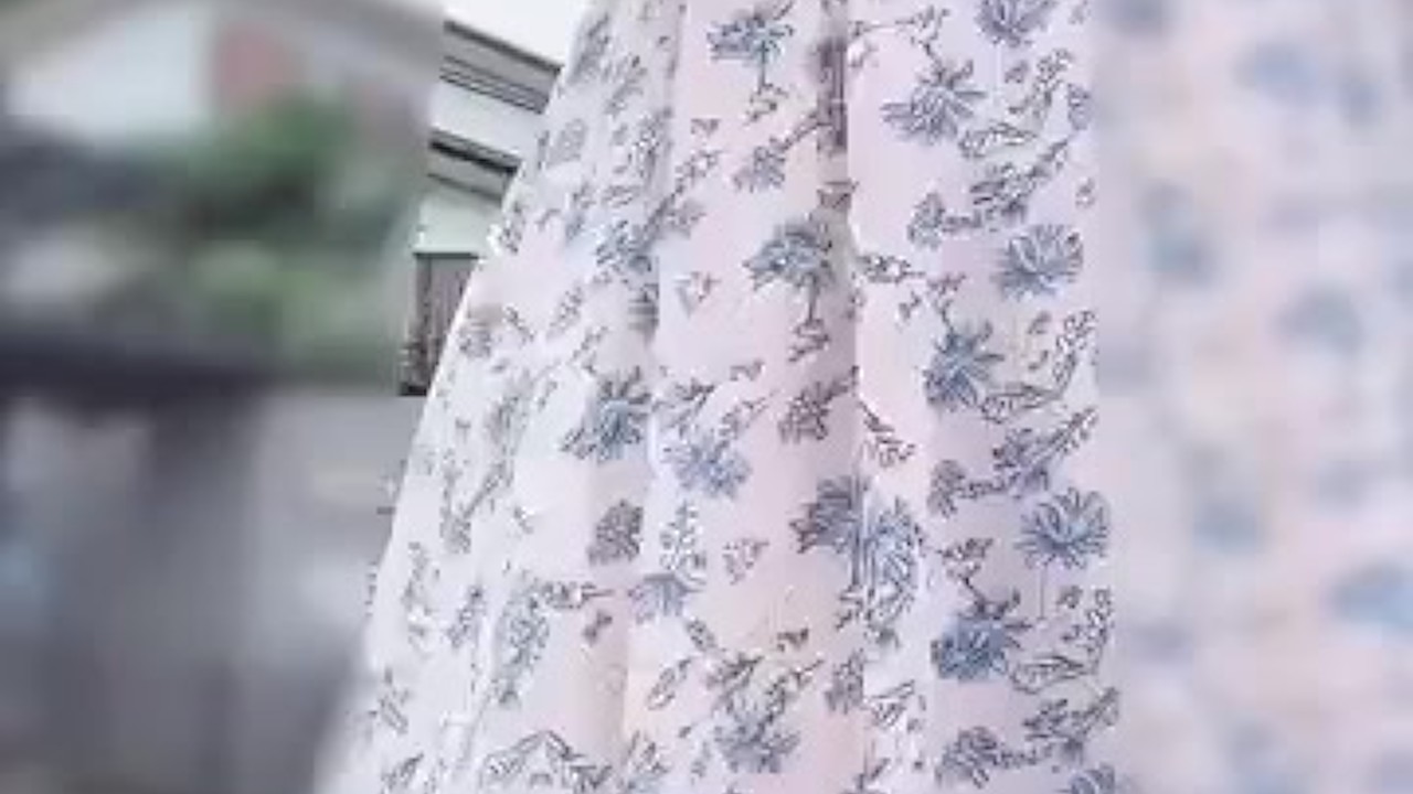 【野外露出オナニー公開】住宅街でおまんこ丸出しオナニーして通行人に興奮する変態OL - Бесплатное секс видео - RedTube