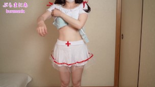 乳首出てるかも💦ノーパンノーブラ裸ミニスカナースが生着替え下着紹介します❤️