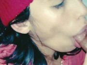 Mamada casera de garganta profunda de mi joven vecina