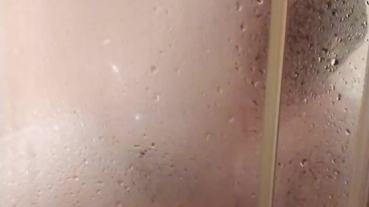 Shower masturbation voyeur - 無料セックスビデオ - RedTube