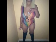 dealer came by the house and gave me a discount all i had to do was deep throat his cock swallowcum 1/16