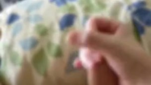 自分勝手にやれるオナニー最高♪　めっちゃ気持ち良くて声出てる！