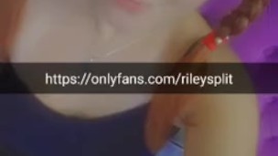 Glasses nerdy girlk with a big big clit looking for friends to play