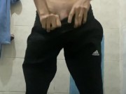 A ducharse y pajearse 