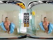 VIRTUALPORN - Busty Blonde MILF Robbin Banx Seduces Step Son In Shower 7/16