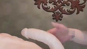 Sucking makes me cum