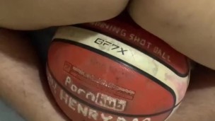 Big booty with the ball tucked in