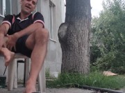 Rest in the yard 11/16