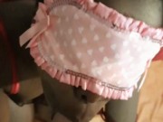 Jack se fait sucer - grosse éjaculation faciale - Sally adore ça !!! 8/16